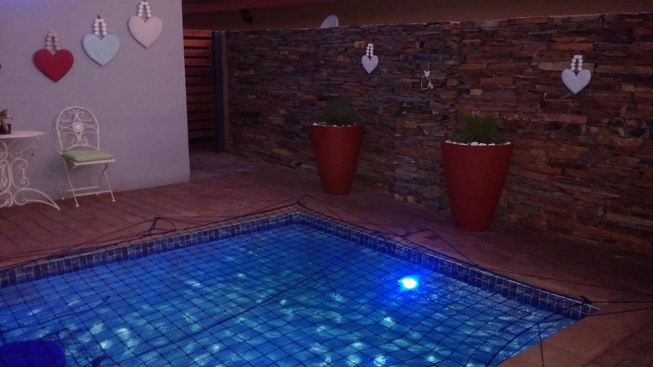 Dinaledi House Hotel Bela-Bela Bagian luar foto