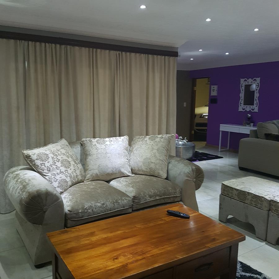 Dinaledi House Hotel Bela-Bela Bagian luar foto